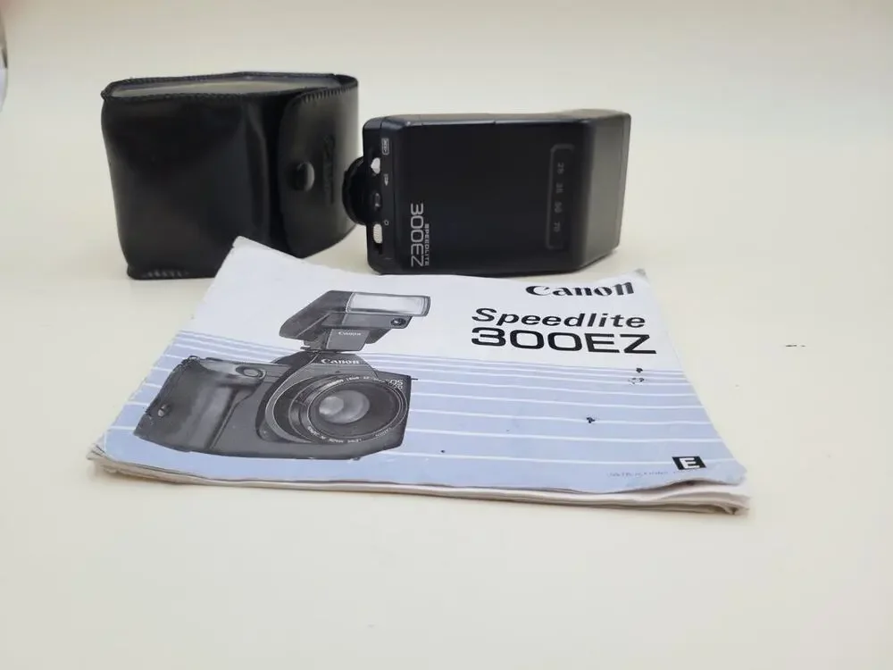 Canon Speedlite 300EZ Shoe Mount Camera Flash For Eos Film Cameras Case Manual